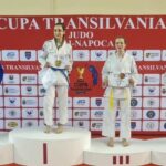 Tinerii judoka din Caransebeş s-au întors de la Cluj cu şapte medalii